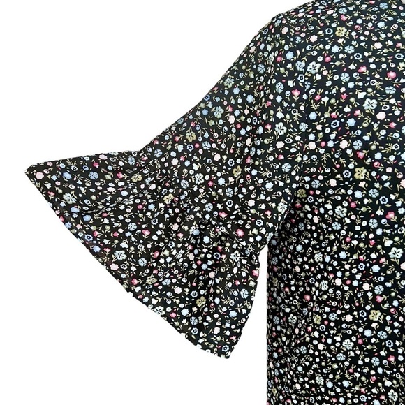 LOFT Black Floral Top with Bell Short Sleeves Size S LIKE NEW - Picture 1 of 10